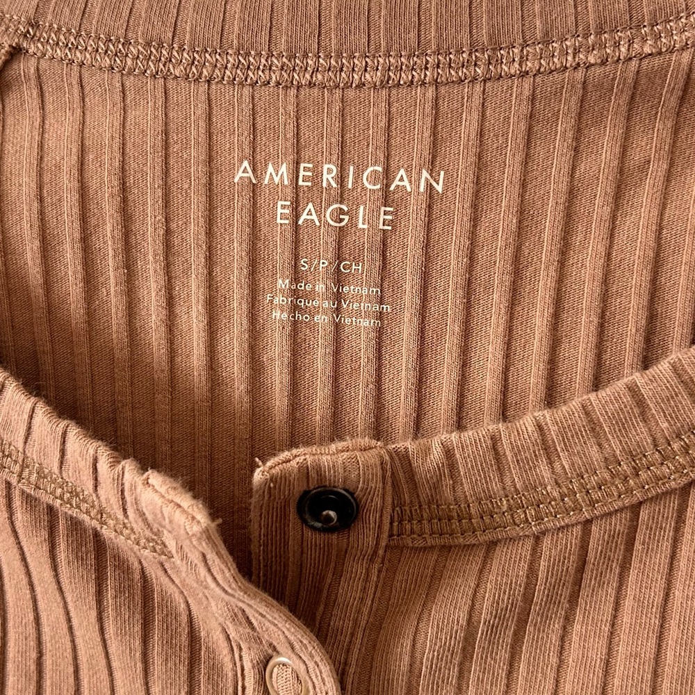 American Eagle Outfitters Brown Ribbed Crop Top